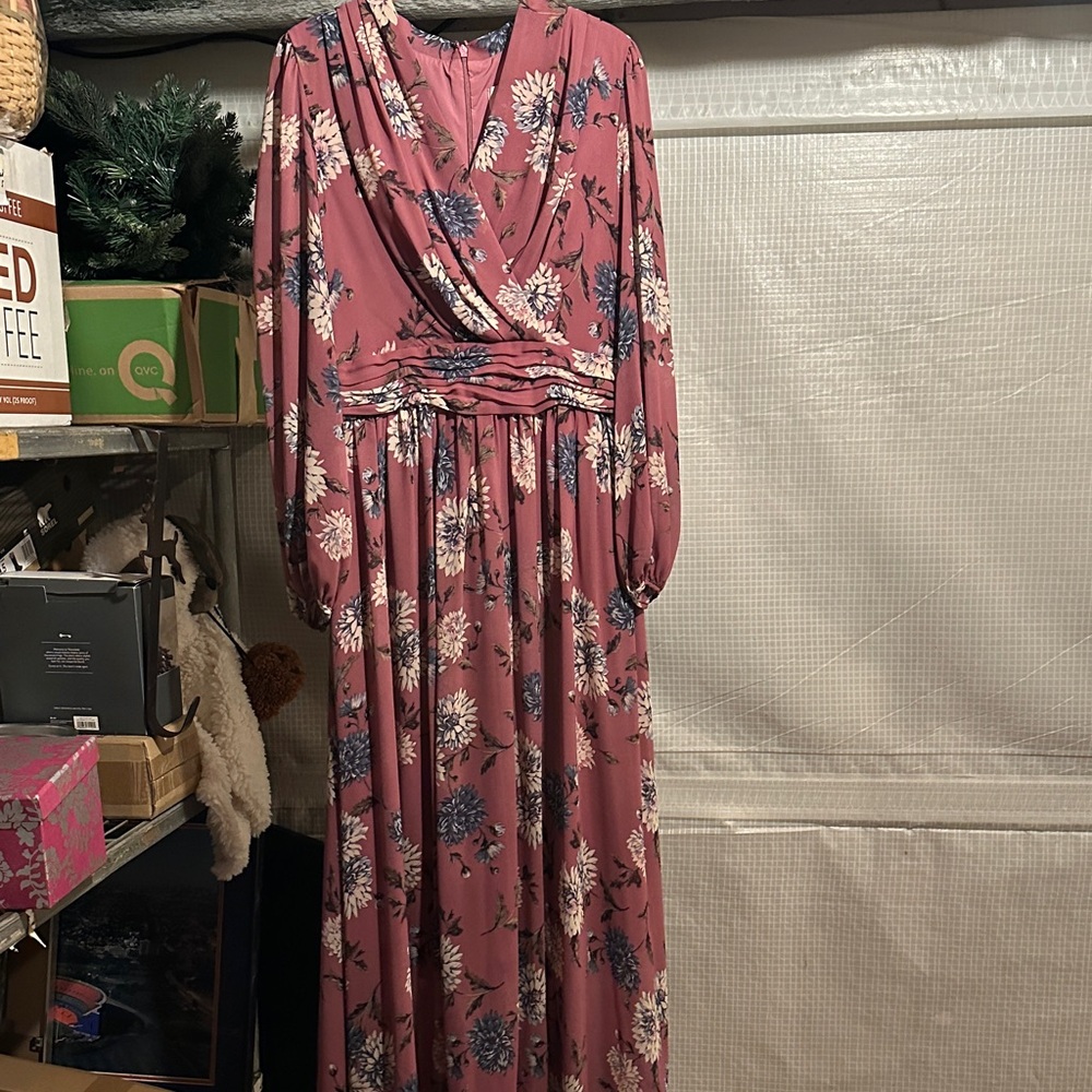 Gal Meets Glam Long Sleeve Floral Dress in Pink and Blue